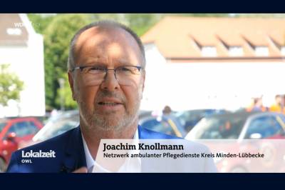 Autokorso demonstriert fr Pflege